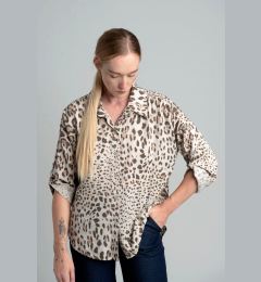 Снимка на Beige blouse with spots