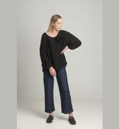 Снимка на Black oversize blouse with a decorative flower