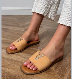 Снимка на D/CEO Beige Flip-Flops with Gold Decoration Flavis