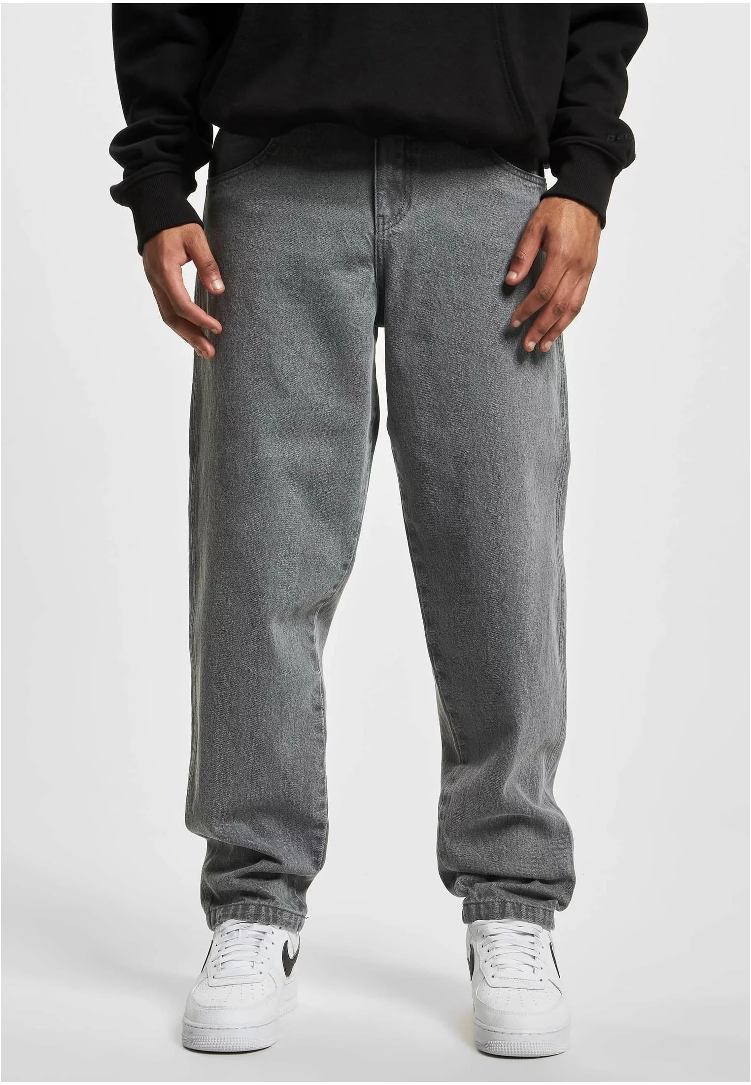 Снимка на DEF Tapered Loose Fit Denim gray washed