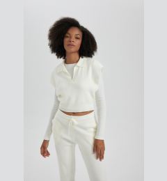 Снимка на DEFACTO Polo Neck Relax Fit Crop Knitwear Sweater