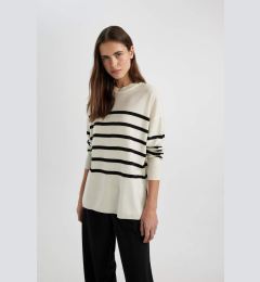 Снимка на DEFACTO Relax Fit Soft Texture Striped Crew Neck Basic Plain Sweater Tunic