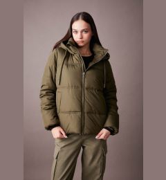 Снимка на DEFACTO Waterproof Hooded Faux Fur Puffer Puffer Jacket