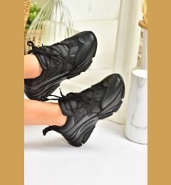 Снимка на Fox Shoes Women's Black Thick-soled Sneakers.