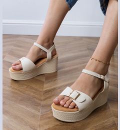 Снимка на Gemre Beige women's sandals with decorative buckle Sarni