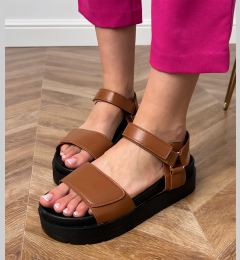 Снимка на Gemre Brown faux leather platform sandals Trensi