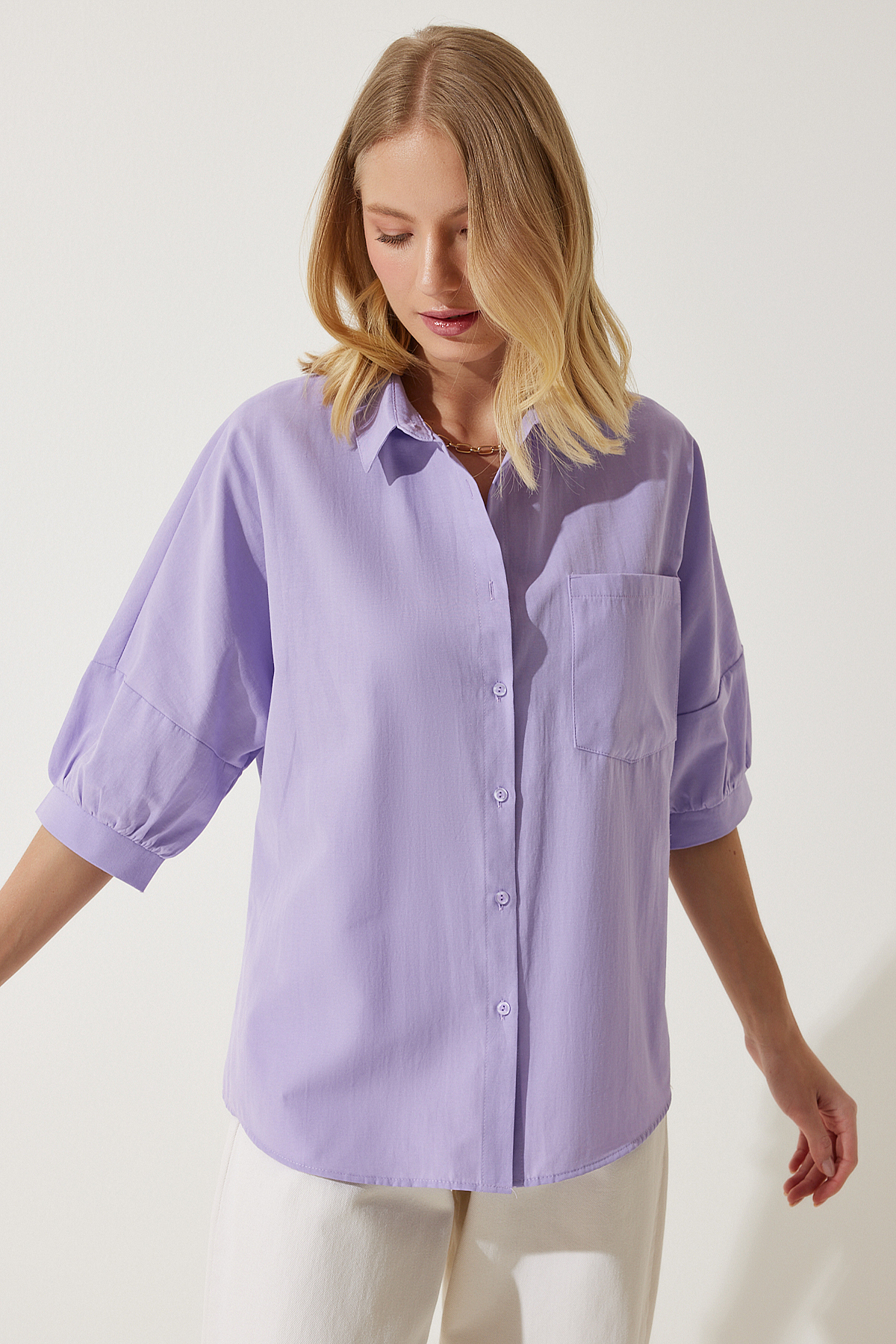 Снимка на Happiness İstanbul Women's Lilac Balloon Sleeve Poplin Shirt