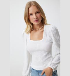 Снимка на Happiness İstanbul Women's White Square Neck Textured Knitted Blouse
