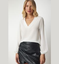 Снимка на Happiness İstanbul Women's White V-Neck Crepe Blouse