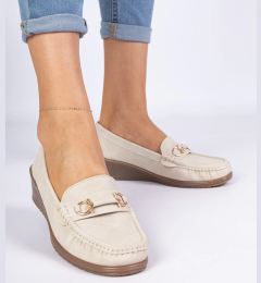 Снимка на marka niezdefiniowana Beige loafers with a wedge and matte finish Sambada