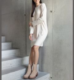 Снимка на marka niezdefiniowana Beige shimmering midi dress Kadyra