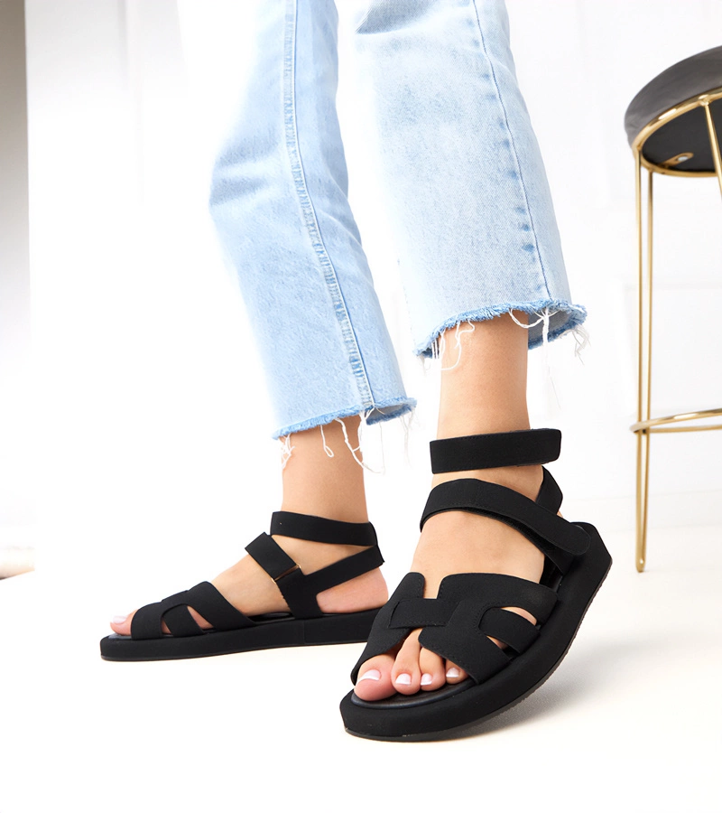 Снимка на marka niezdefiniowana Black ankle-strap sandals Maimuna