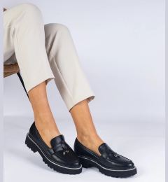 Снимка на marka niezdefiniowana Black women's loafers with a thick sole made of leather, decorated with rhinestones Linsol