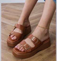 Снимка на marka niezdefiniowana Brown sandals with buckles on straps Wollis