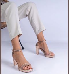 Снимка на marka niezdefiniowana Champagne elegant sandals with a heel and rhinestones Beltusto
