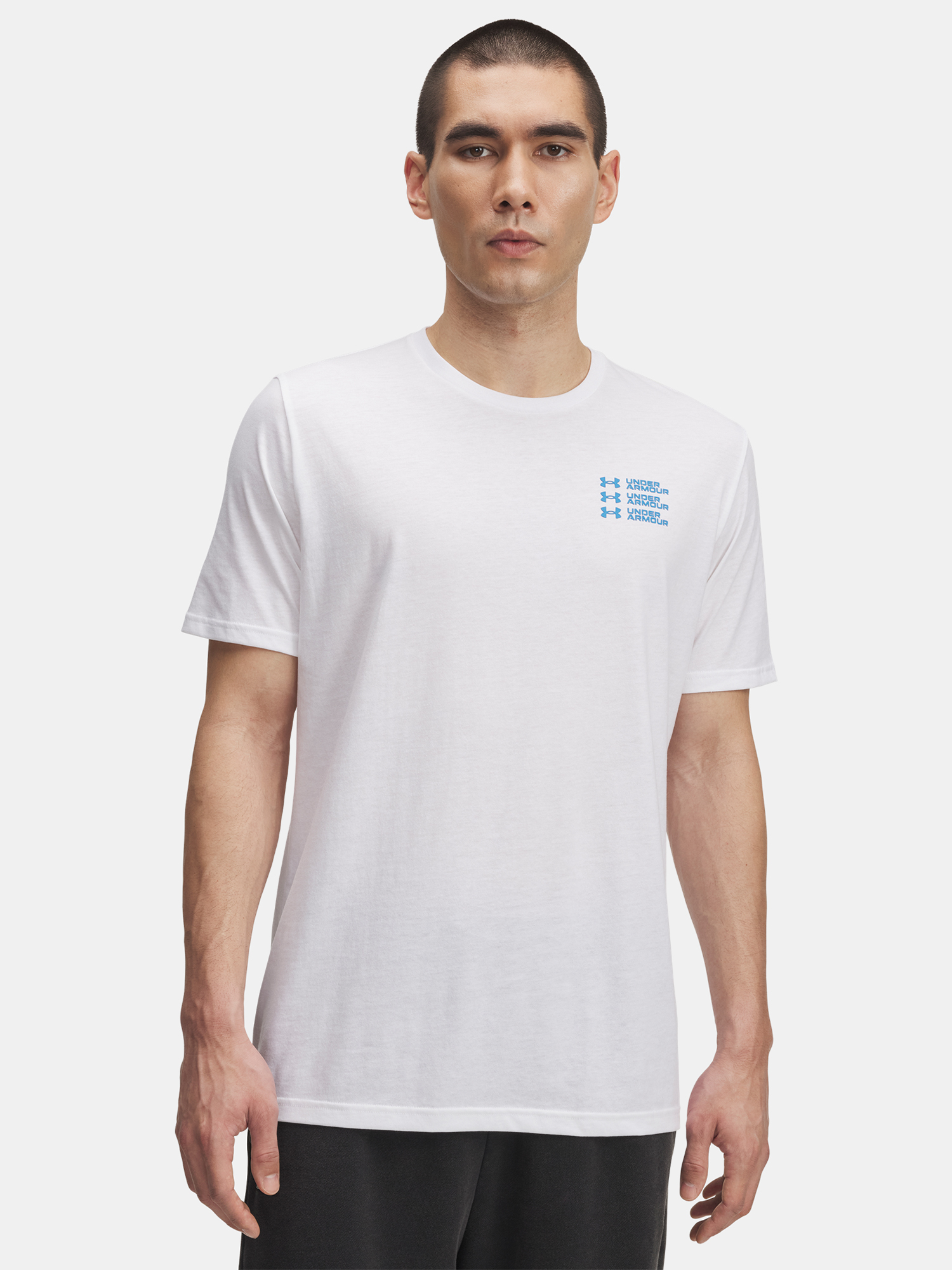 Снимка на Men's T-shirt Under Armour UA TRIPLE STACK LC LOGO SS-WHT - Men's