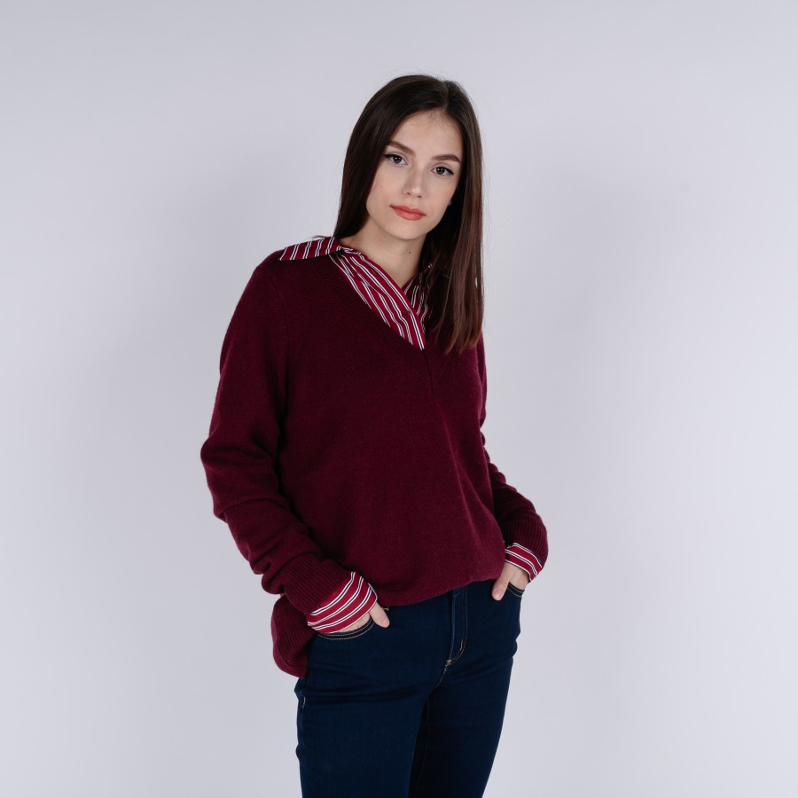Снимка на Michael Kors Sweater - CROP V NK TOP burgundy
