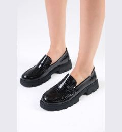 Снимка на Mio Gusto Andrea Black Color Thick Soled Women's Loafer Shoes