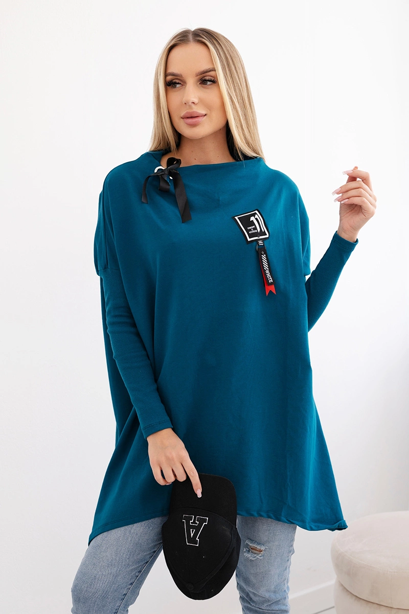 Снимка на Oversize sweatshirt with asymmetrical sides marine