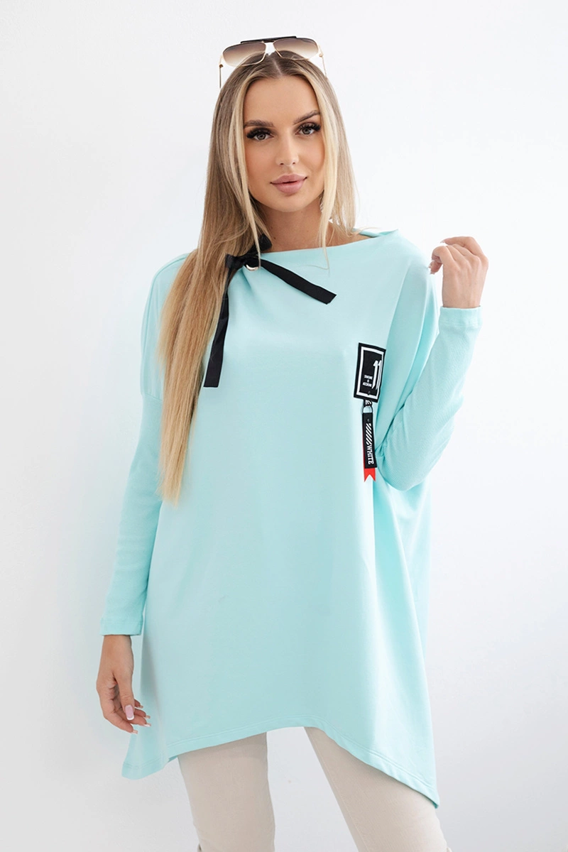 Снимка на Oversize sweatshirt with asymmetrical sides mint