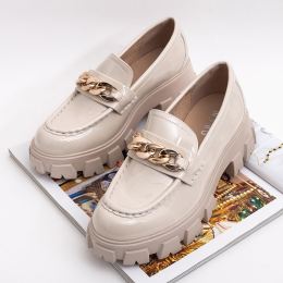 Снимка на Resti Light beige women's lacquered half shoes with chain Ginevra - Footwear
