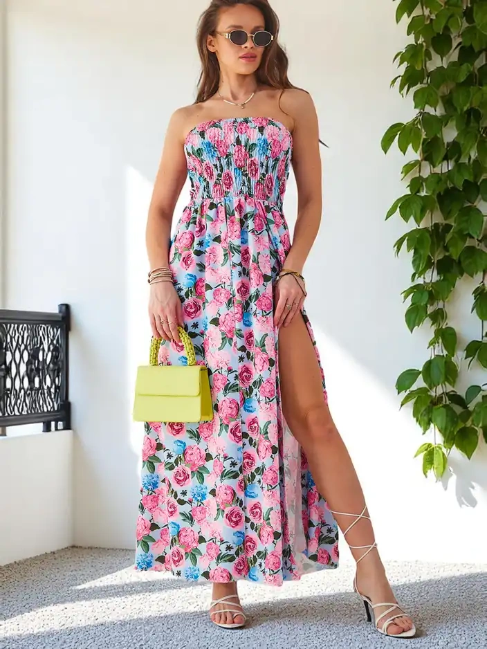 Снимка на Resti Patterned women's midi dress without sleeves, featuring a wide elastic band and slits at the bottom
