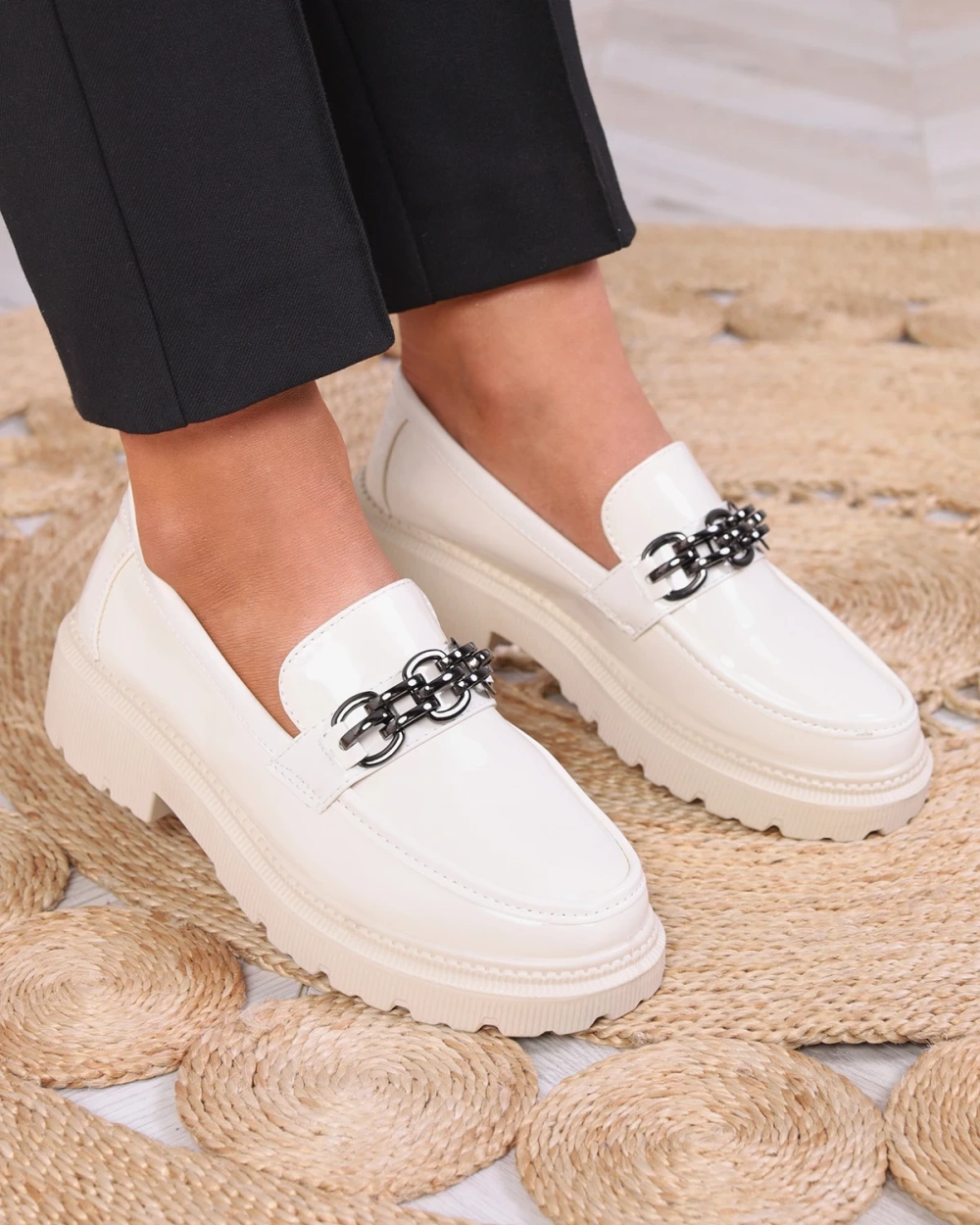 Снимка на Resti Women's lacquered moccasins in cream color Adolos- Footwear