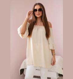 Снимка на Spanish blouse with ruffles on the sleeve beige