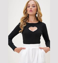 Снимка на Trend Alaçatı Stili Women's Black Crew Neck Heart Embroidery Low-cut Camisole Blouse