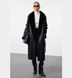 Снимка на Trendyol Black Oversize Wide Cut Belted Fur Collar Detail Long Faux Leather Coat