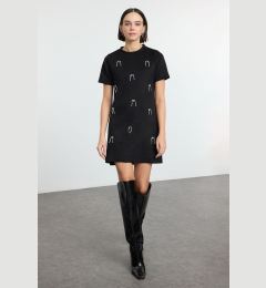 Снимка на Trendyol Black*001 Plain Pearl/Troc/Stone/Bird's Eye Mini Crew Neck Stone Detailed Suede Knit Dress