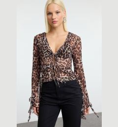 Снимка на Trendyol Brown Animal Patterned Tie and Ruffle Detailed Regular/Normal Fit Knitted Blouse
