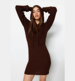 Снимка на Trendyol Brown Mini Knitwear Hooded Dress