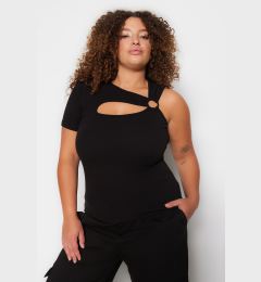 Снимка на Trendyol Curve Black Cut-Out Detailed Knitted Plus Size Blouse