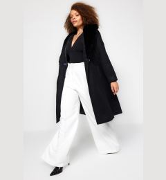 Снимка на Trendyol Curve Black Regular Fit Long Length Für Collar Detailed Wool Blend Coat