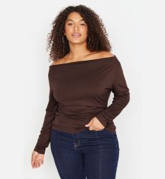 Снимка на Trendyol Curve Brown Carmen/Madonna Collar Flexible Draped Knit Plus Size Blouse