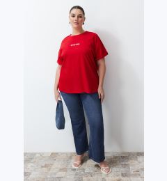Снимка на Trendyol Curve Red Slogan Printed Oversize 100% Cotton Knitted Plus Size T-shirt