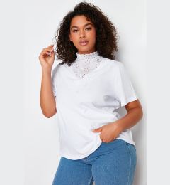 Снимка на Trendyol Curve White Embroidered Stand Collar Basic Pattern 100% Cotton Knitted Blouse