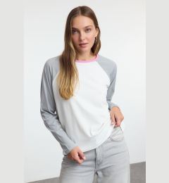 Снимка на Trendyol Ecru Color Block Relaxed/Comfortable Fit Regular/Normal Length Crew Neck Knitted T-Shirt