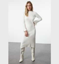 Снимка на Trendyol Ecru Midi Knitwear Boucle Dress