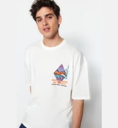 Снимка на Trendyol Ecru Oversize Fit Fluffy Printed 100% Cotton T-Shirt
