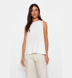 Снимка на Trendyol Ecru Sleeveless Regular/Normal Fit Crew Neck Crepe Knitted Blouse