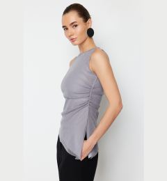 Снимка на Trendyol Grey Tulle Pleated Regular/Normal Pattern Zero Sleeve Flexible Knitted Blouse