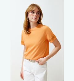 Снимка на Trendyol Orange Accessory Detail Basic/Regular Fit Knitted T-Shirt