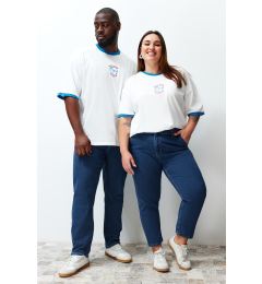 Снимка на Trendyol Plus Size Ecru Unisex Oversize Casual Embroidered Color Block Couple T-Shirt