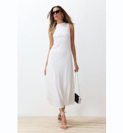 Снимка на Trendyol White Plain Texture A-line/Bell Form Crew Neck Texture Maxi Dress
