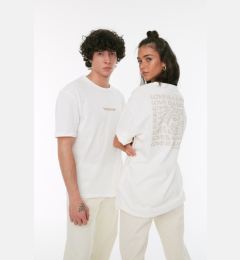 Снимка на Trendyol White Unisex Oversize/Wide Cut Text Printed 100% Cotton T-Shirt