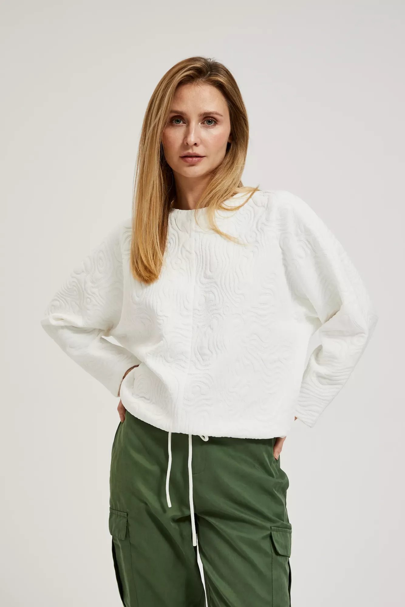 Снимка на White Sweatshirt