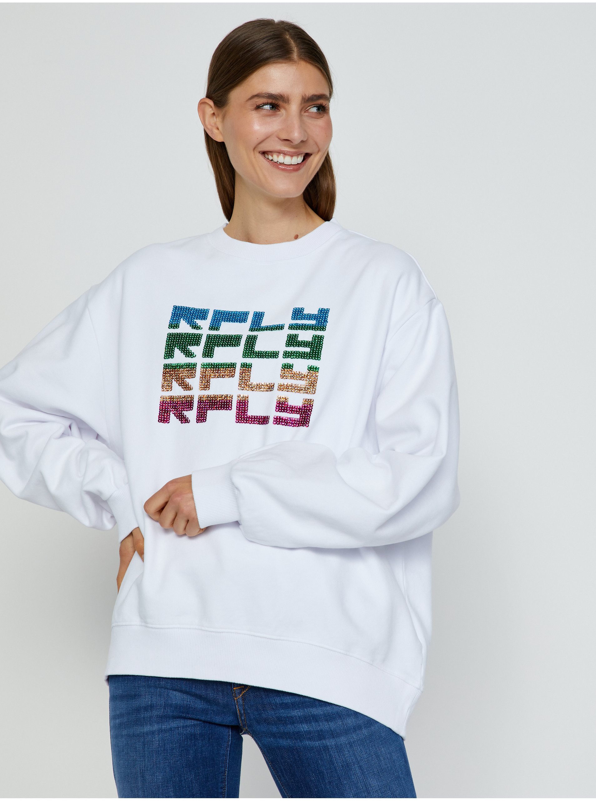 Снимка на White Women's Oversize Sweatshirt with Replay Inscription - Women