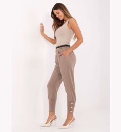 Снимка на Бежови панталони с копчета